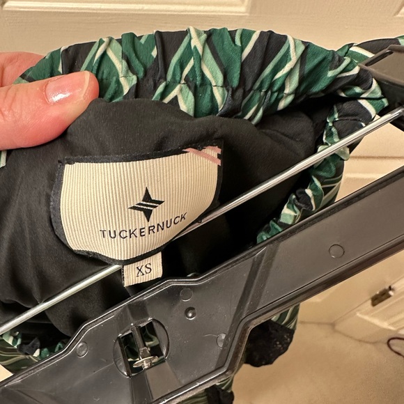 Tuckernuck Emerald Geo Marlow Skirt
XS - Picture 4 of 4